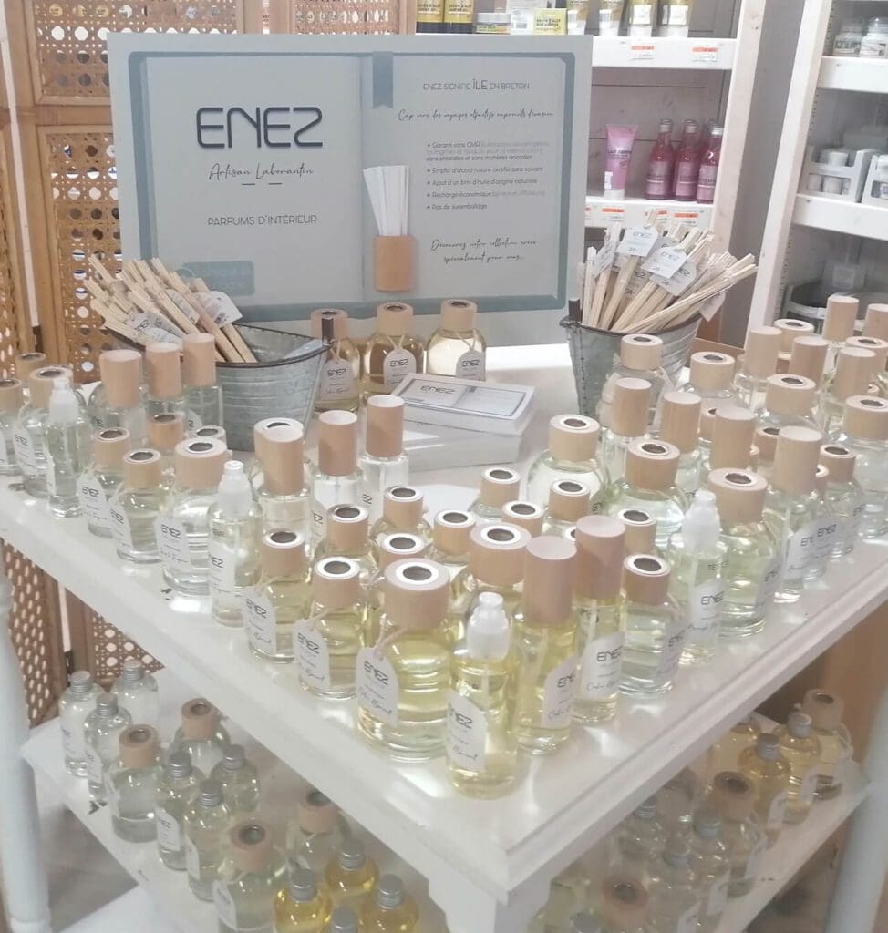 Distributeurs ENEZ Fabrication Parfums d'intérieurs